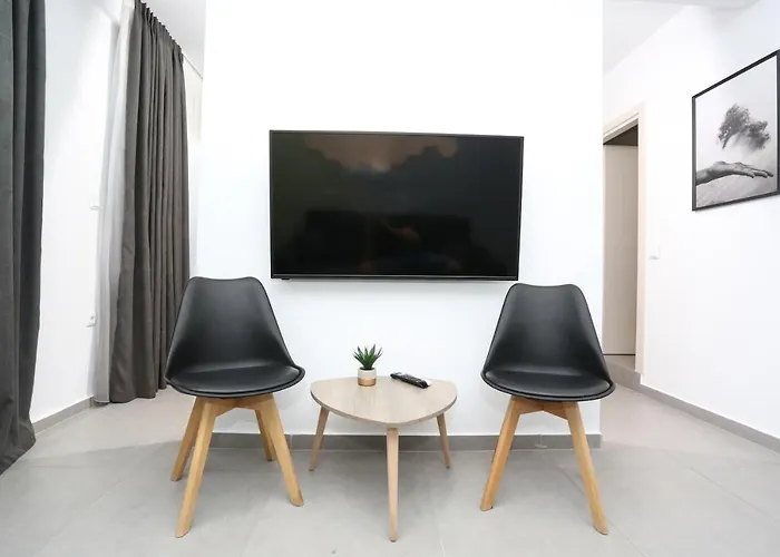 Downtown Seaside Suites